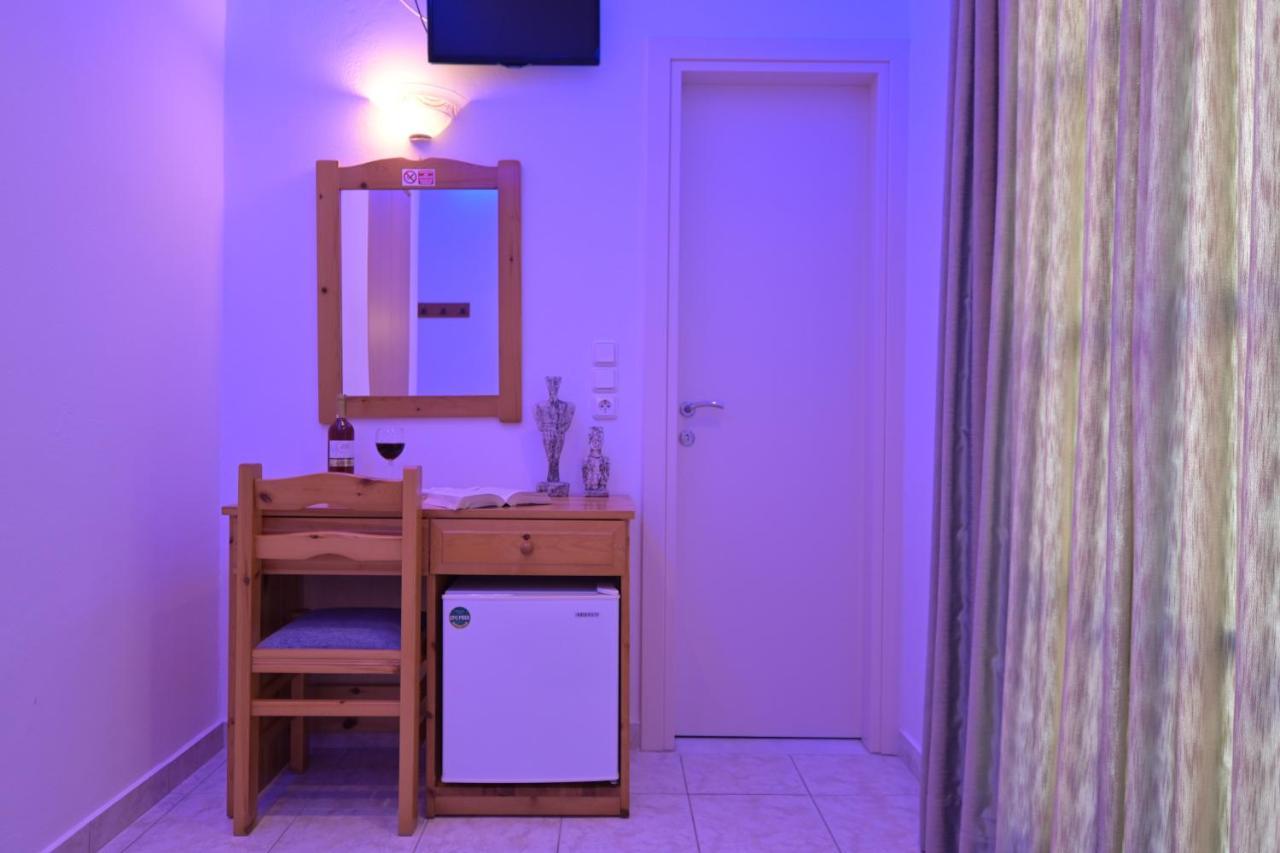 Naxos City Hotel Zeus מראה חיצוני תמונה