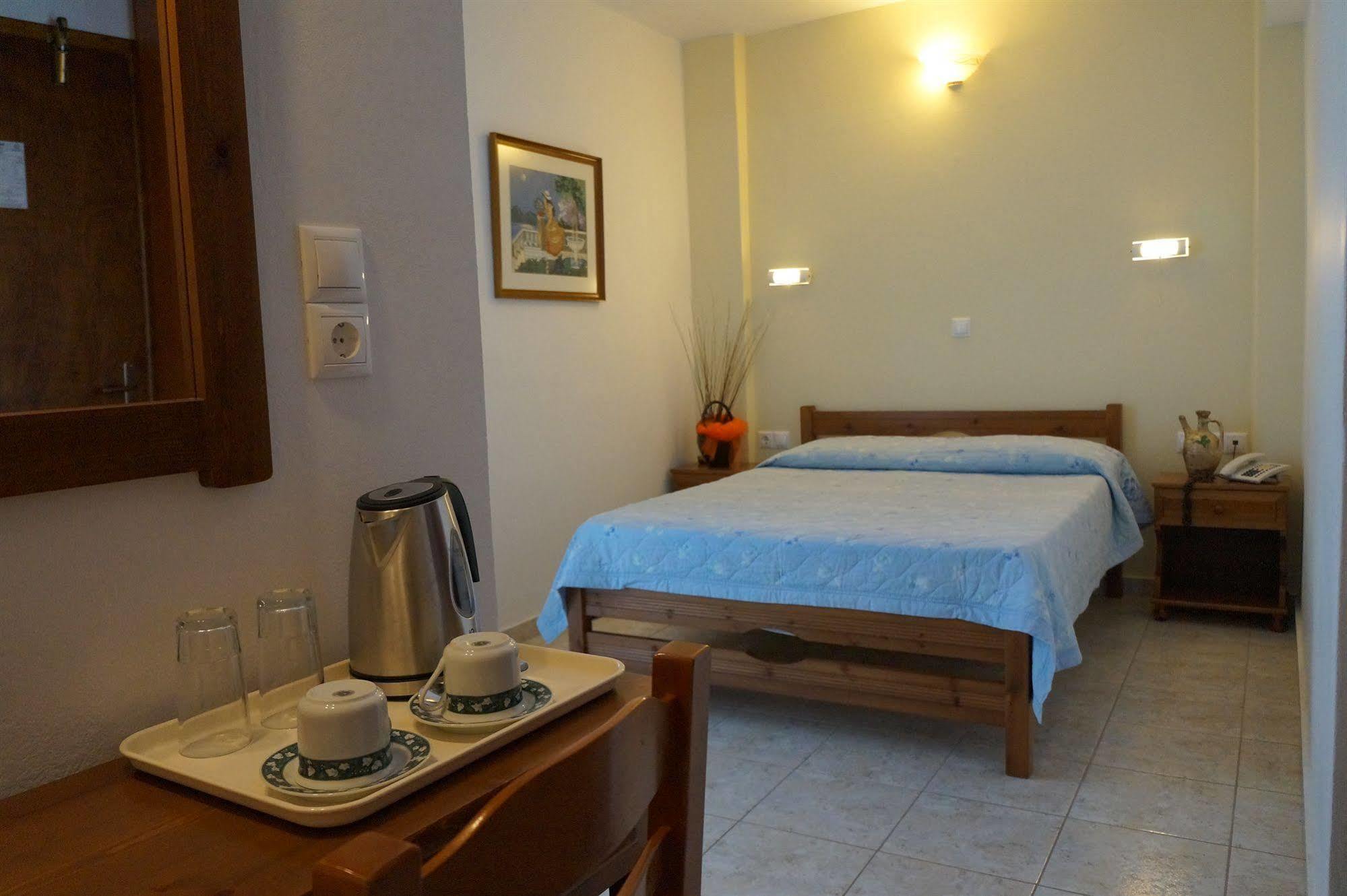 Naxos City Hotel Zeus מראה חיצוני תמונה