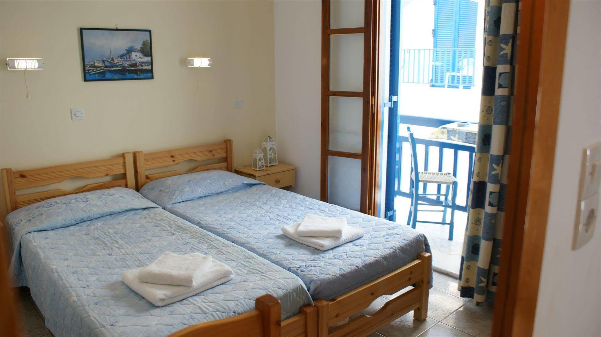 Naxos City Hotel Zeus מראה חיצוני תמונה